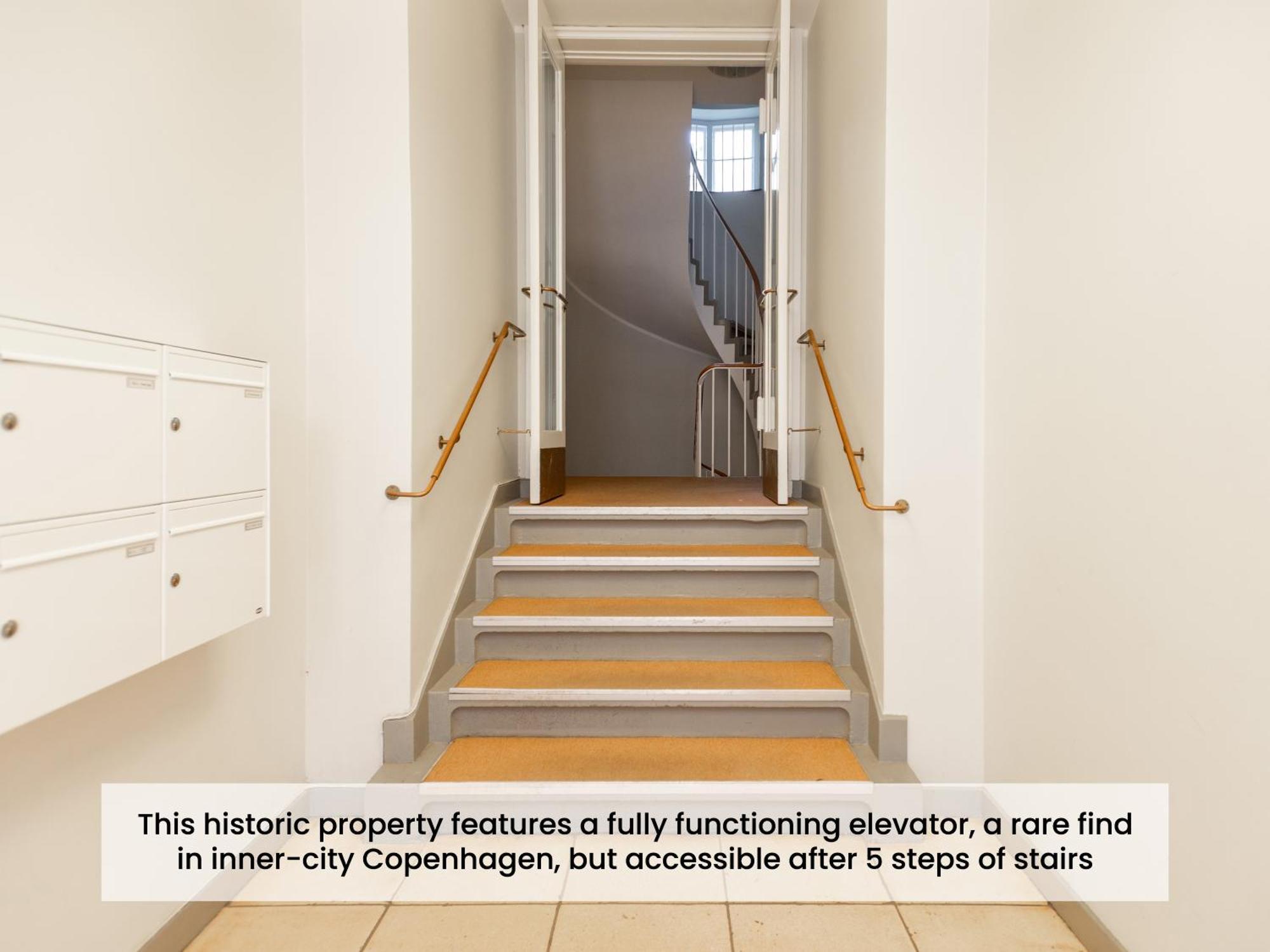 Apartamento Sanders Monarch - Charming One-bedroom With Two Balconies